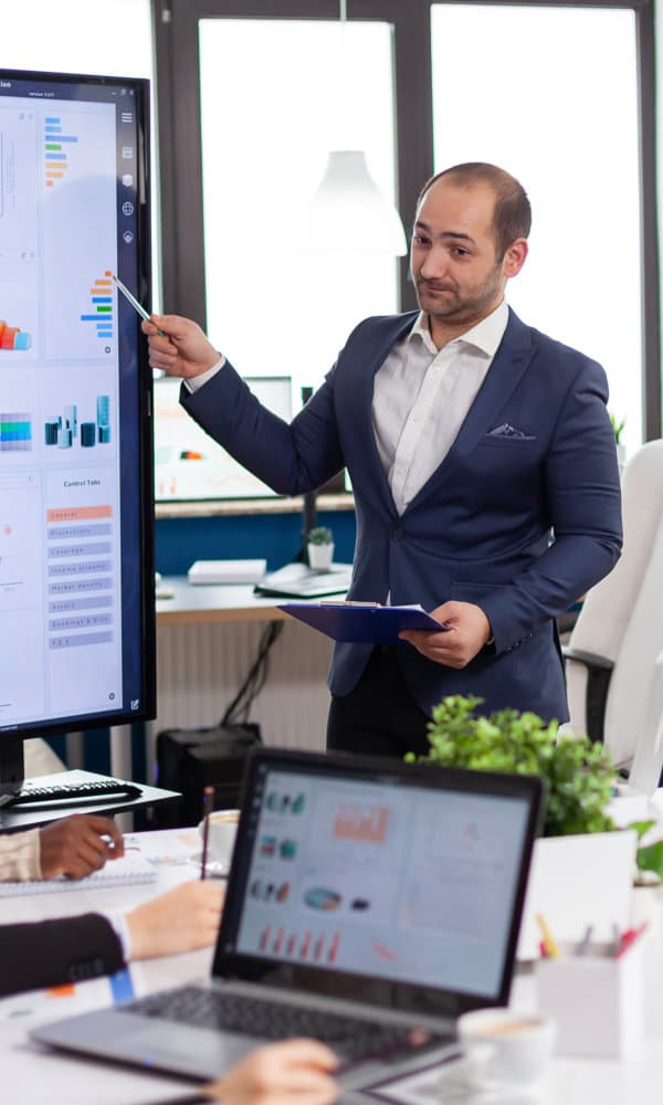 man having presatation